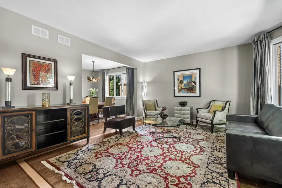6341 N Le Mai Avenue, Chicago, IL 60646 - #3