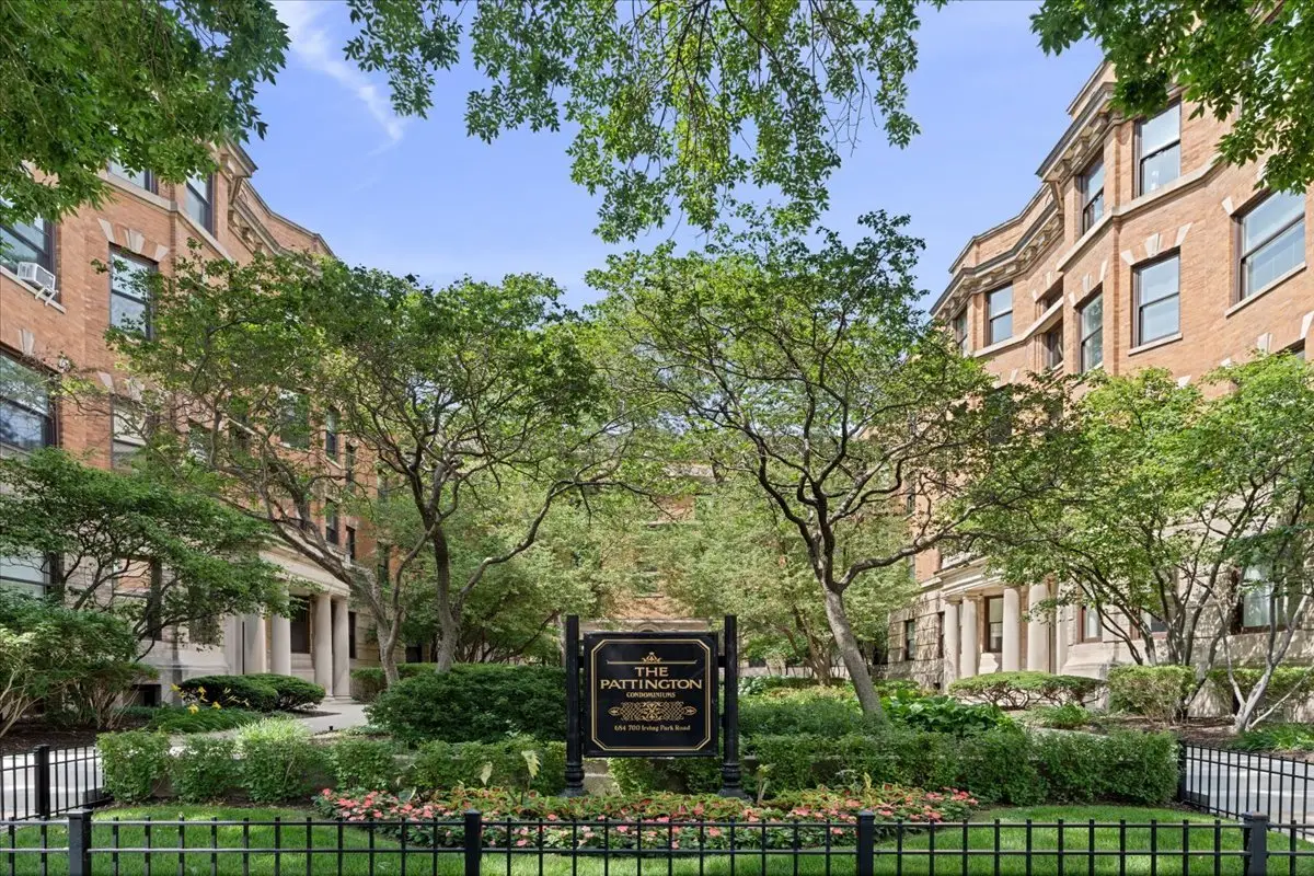 684 W Irving Park Road #E5, Chicago, IL 60613 - #1