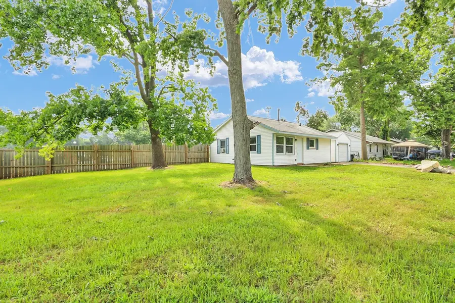 1408 Hedge Road, Champaign, IL 61821 - #2