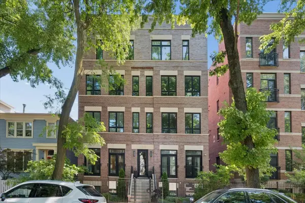 925 W Montana Street #1E, Chicago, IL 60614