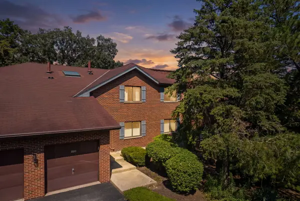 1884 Portsmouth Drive #C, Lisle, IL 60532