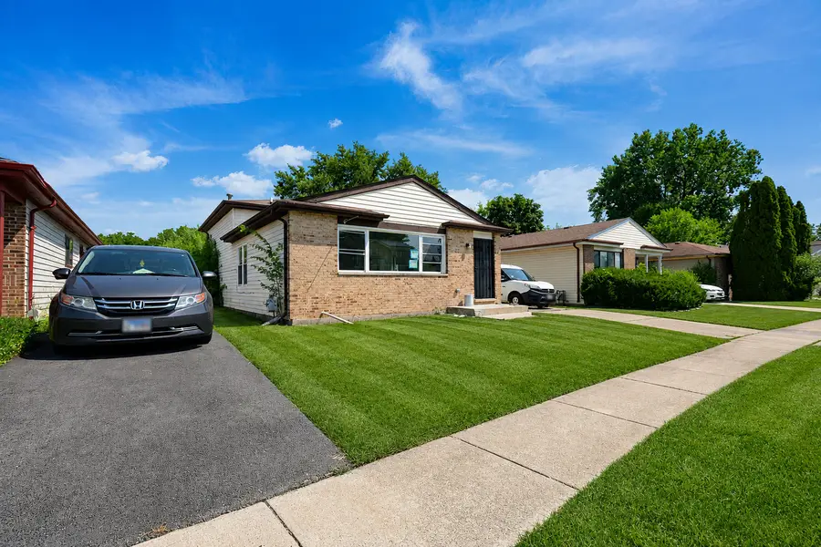 18115 Idlewild Drive, Country Club Hills, IL 60478 - #2