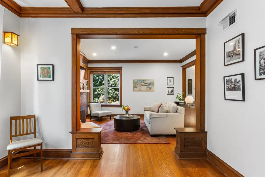 1449 W Rosemont Avenue #2, Chicago, IL 60660 - #2