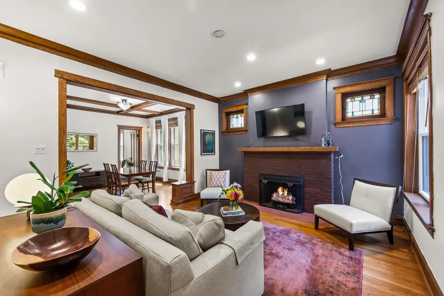 1449 W Rosemont Avenue #2, Chicago, IL 60660 - #3