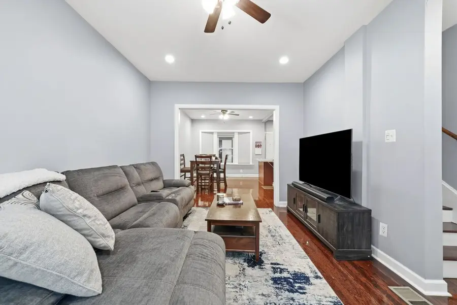 1235 N Harding Avenue, Chicago, IL 60651 - #3