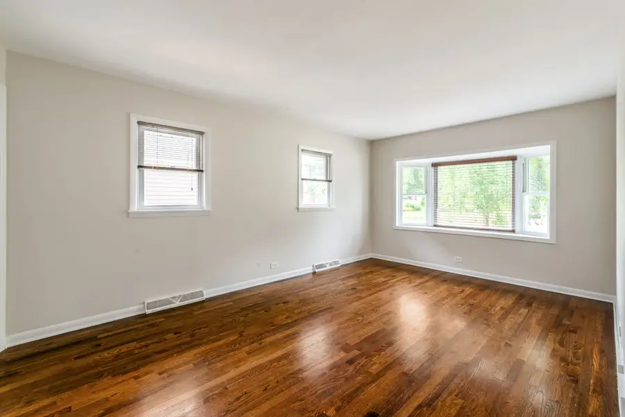 537 N Walnut Street, Elmhurst, IL 60126 - #3