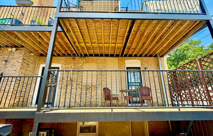 3049 W Grace Street #1, Chicago, IL 60618 - #2