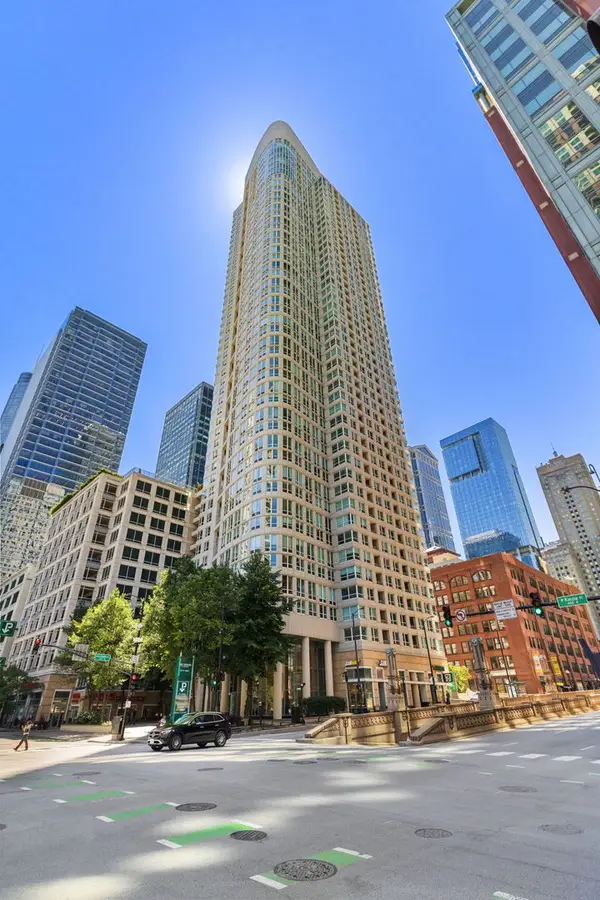 Address Withheld By Seller, Chicago, IL 60654