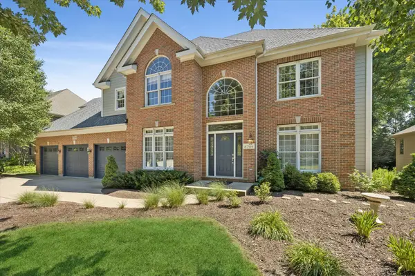 8709 Shade Tree Circle, Crystal Lake, IL 60014
