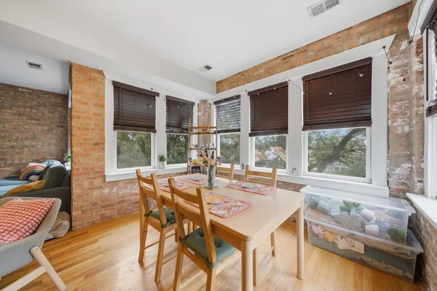 3358 W Hutchinson Street #3, Chicago, IL 60618 - #2