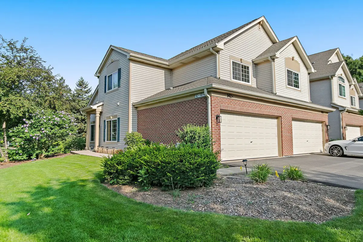 142 Southwicke Drive #A, Streamwood, IL 60107 - #1
