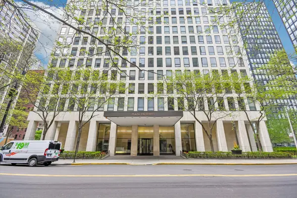 260 E Chestnut Street #2505, Chicago, IL 60611