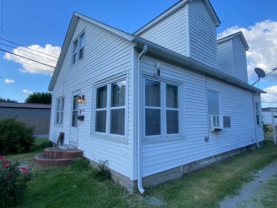 406 S Douglas Street, West Frankfort, IL 62896 - #3