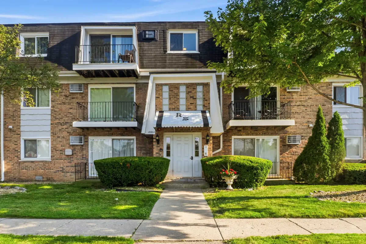 10304 Ridgeland Avenue #207, Chicago Ridge, IL 60415 - #1