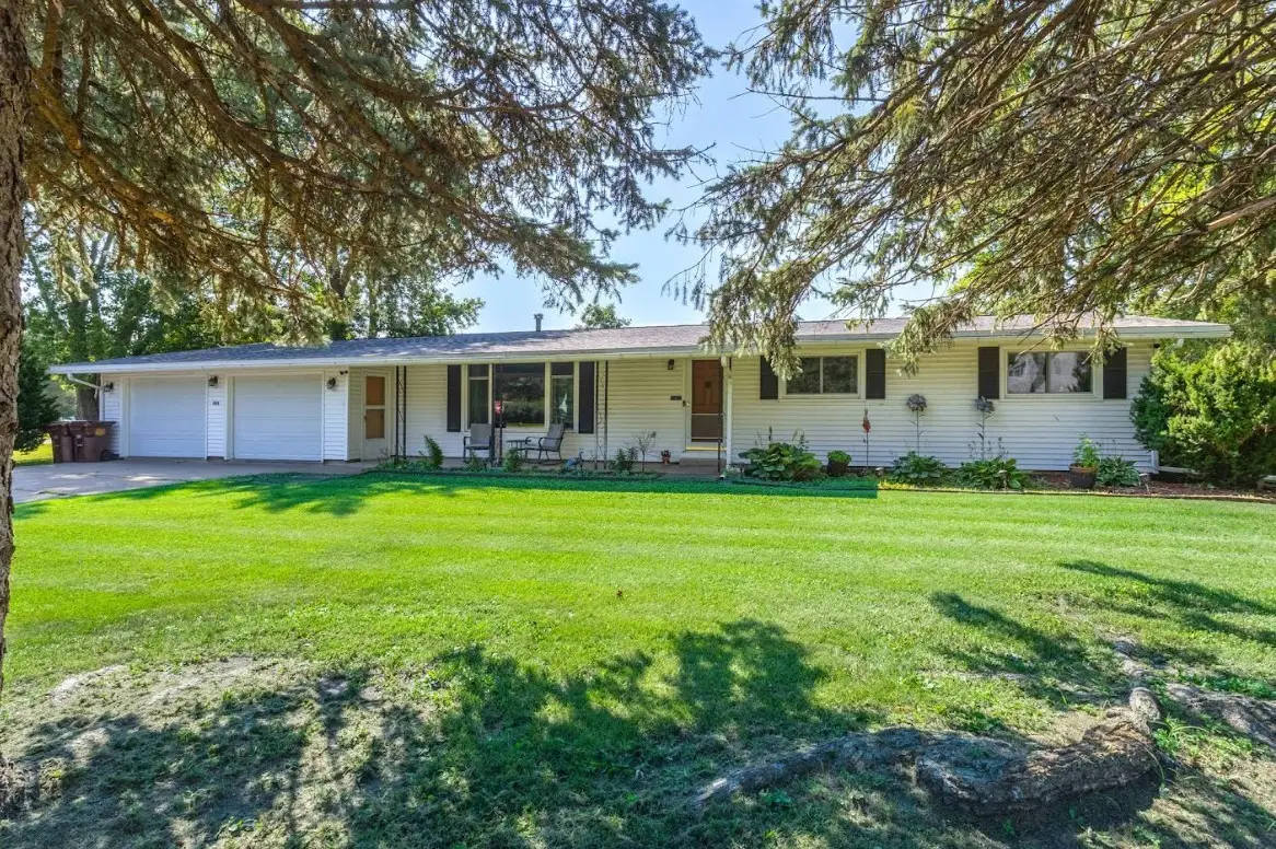 908 5th Street, Erie, IL 61250 - #1
