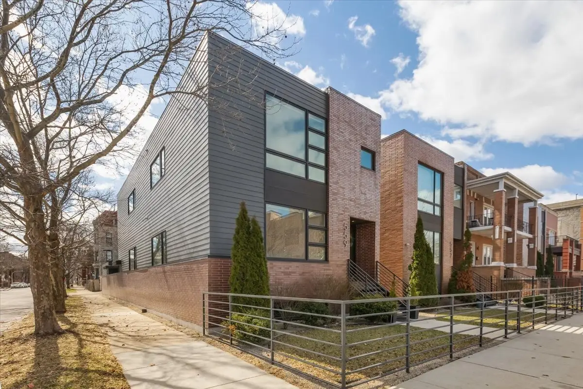 559 E 50th Street, Chicago, IL 60615 - #1