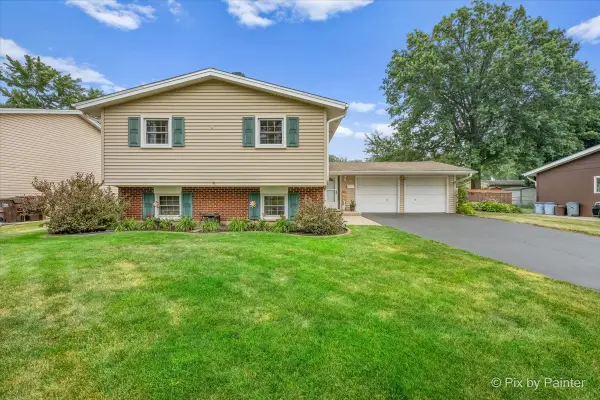 641 Devonshire Lane, Crystal Lake, IL 60014