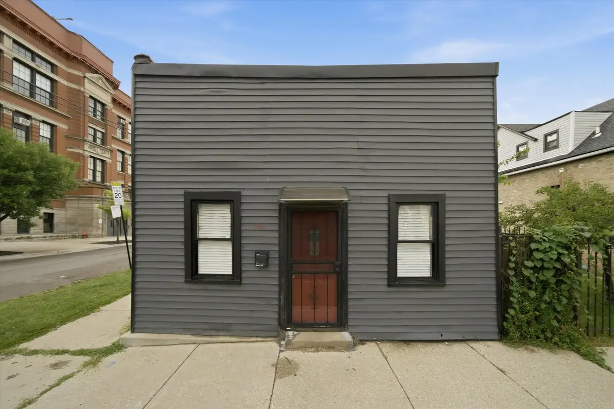 1300 N Monticello Avenue, Chicago, IL 60651 - #1