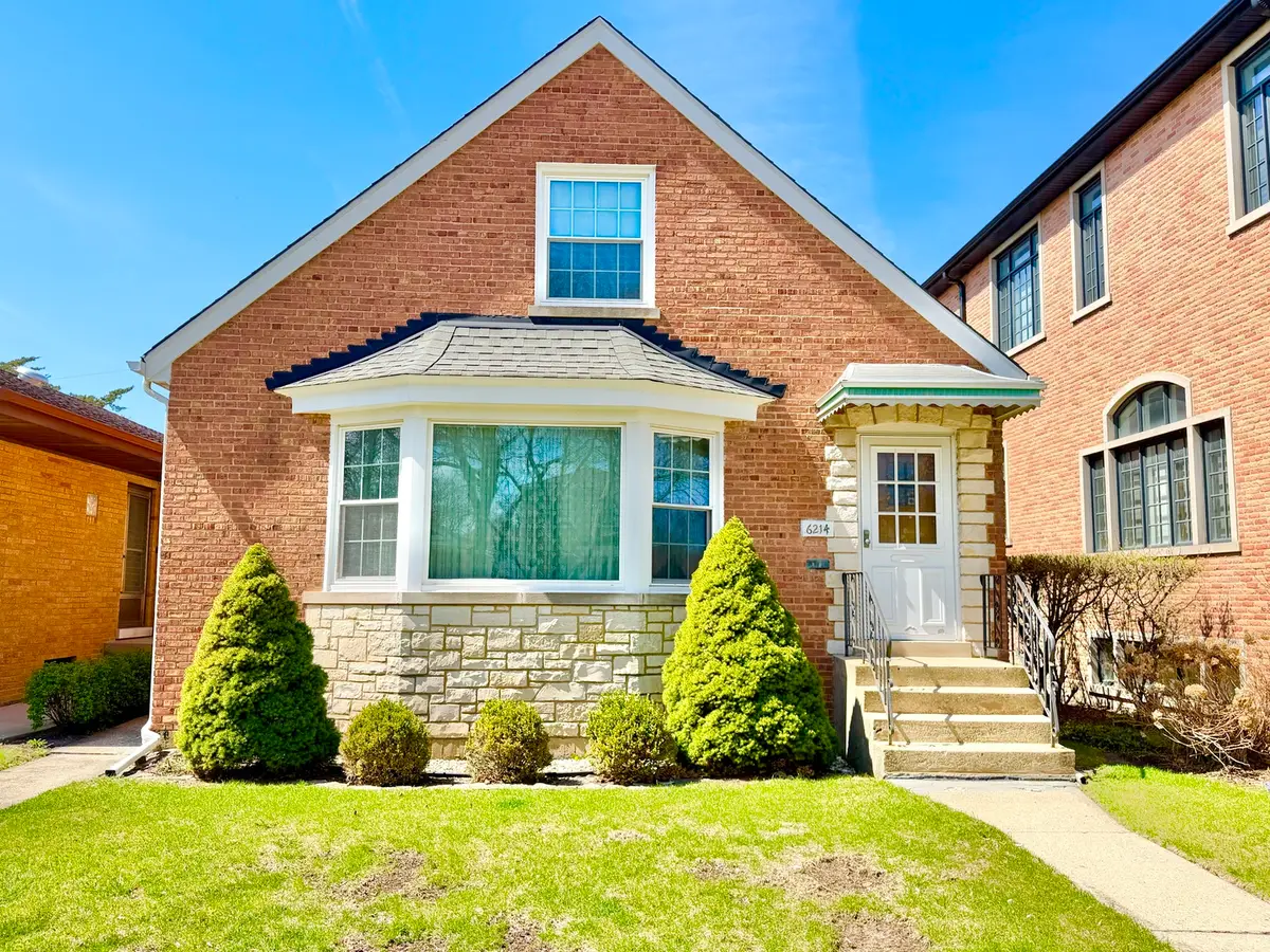6214 N Karlov Avenue, Chicago, IL 60646 - #1