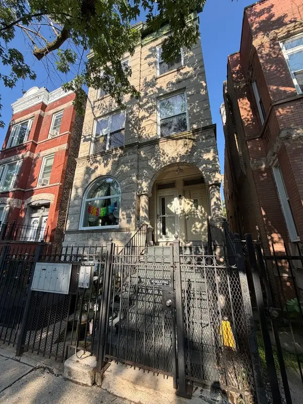 1312 N Artesian Avenue #3R, Chicago, IL 60622
