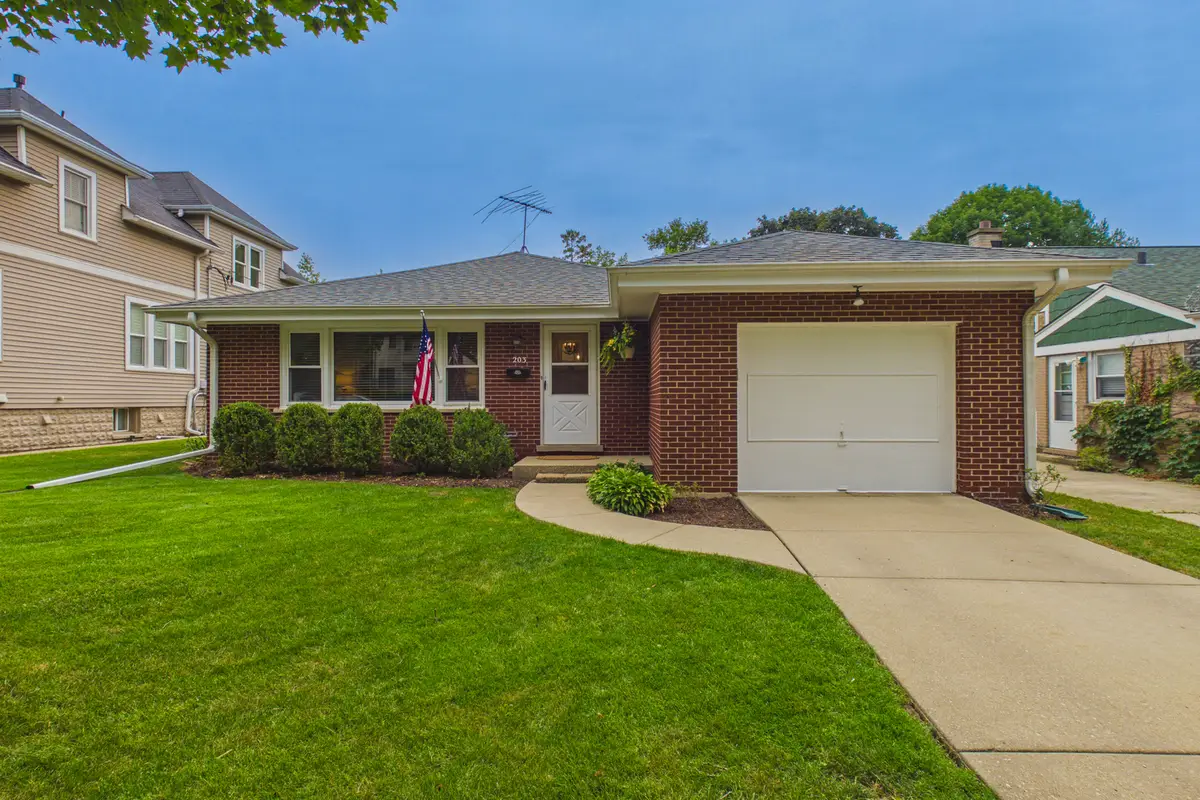 203 S Edward Street, Mount Prospect, IL 60056 - #1