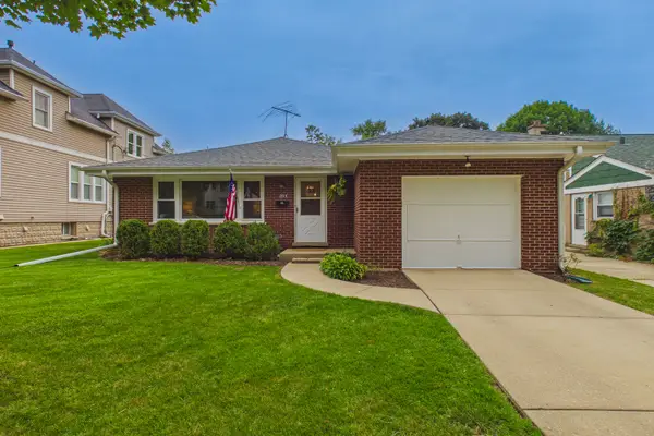 203 S Edward Street, Mount Prospect, IL 60056