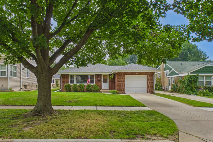 203 S Edward Street, Mount Prospect, IL 60056 - #2