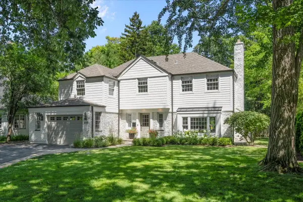 195 Lakeside Place, Highland Park, IL 60035