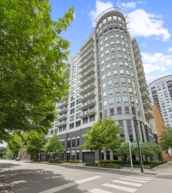 421 W Huron Street #1207, Chicago, IL 60654