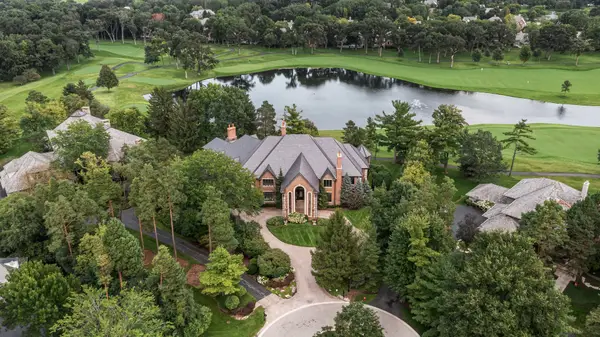 33 Hidden Brook Drive, North Barrington, IL 60010