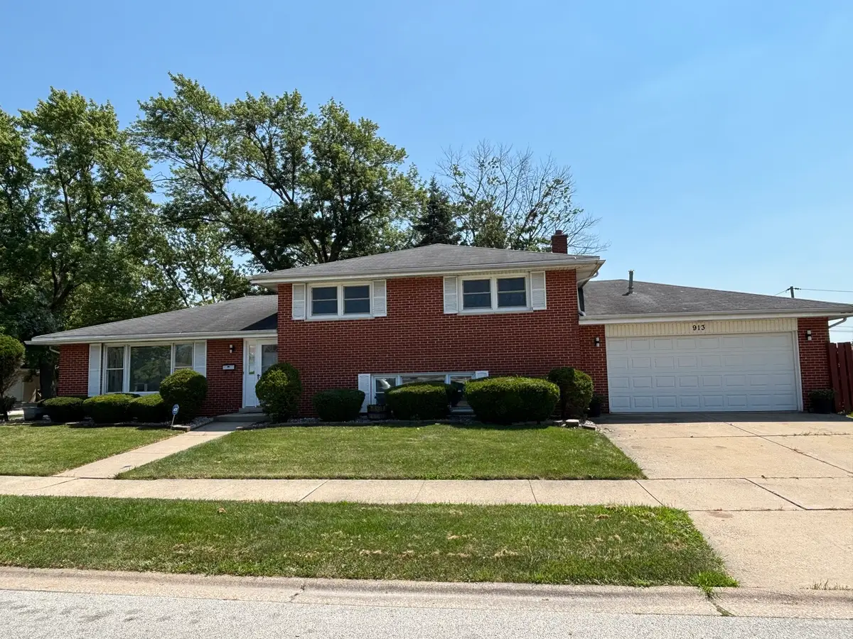 913 E 169th Street, South Holland, IL 60473 - #1