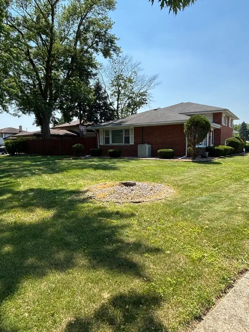913 E 169th Street, South Holland, IL 60473 - #2