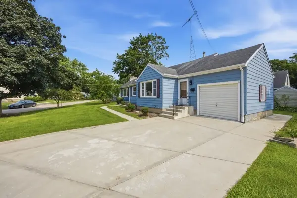 10 Lincoln Avenue, Dundee, IL 60118 - #3