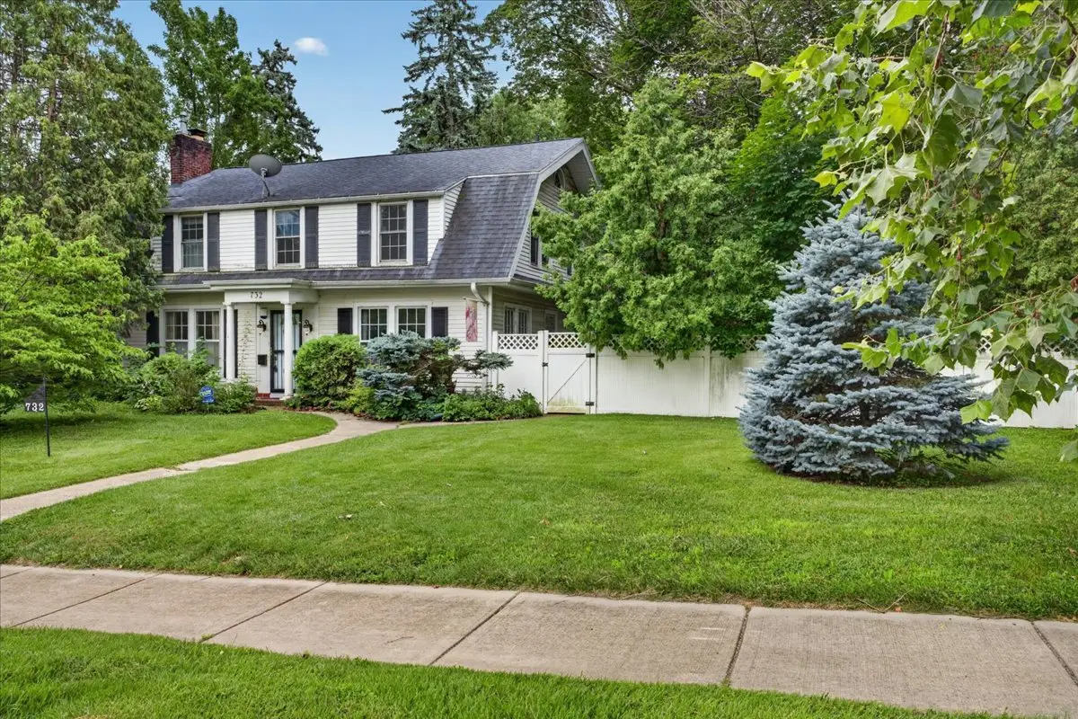 732 John Street, Rockford, IL 61103 - #1
