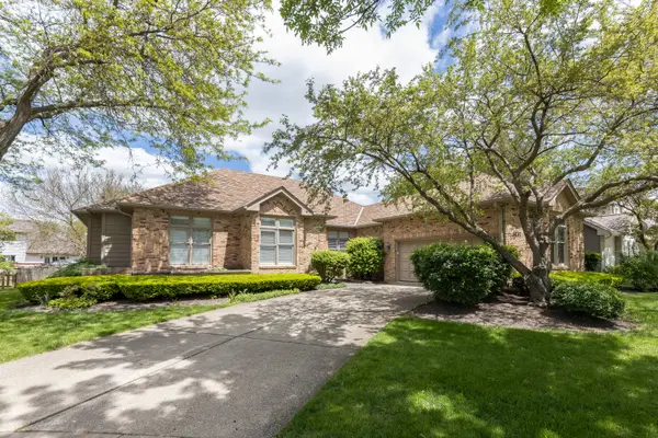 1437 Ambleside Circle, Naperville, IL 60540