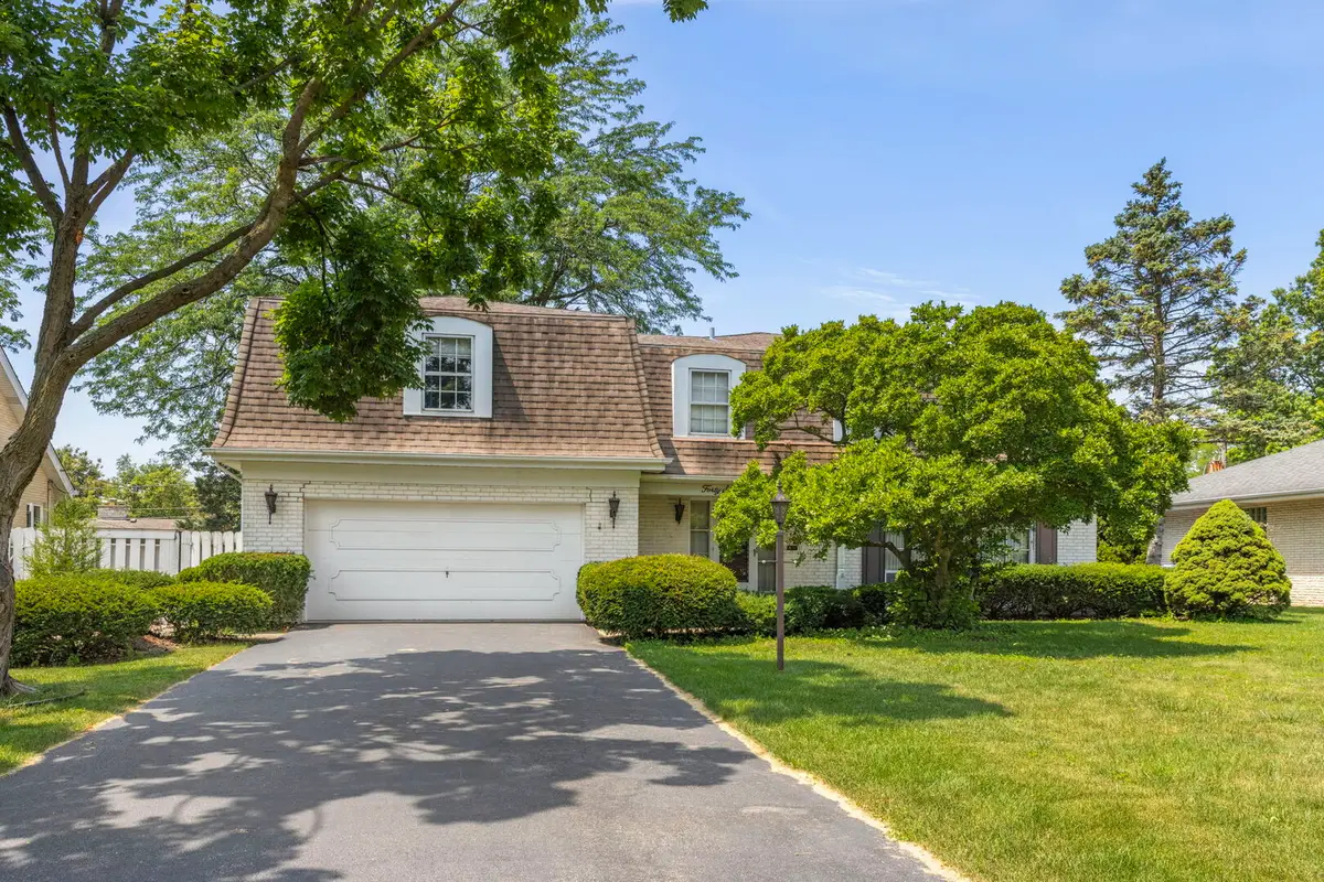 4726 Howard Avenue, Western Springs, IL 60558 - #1
