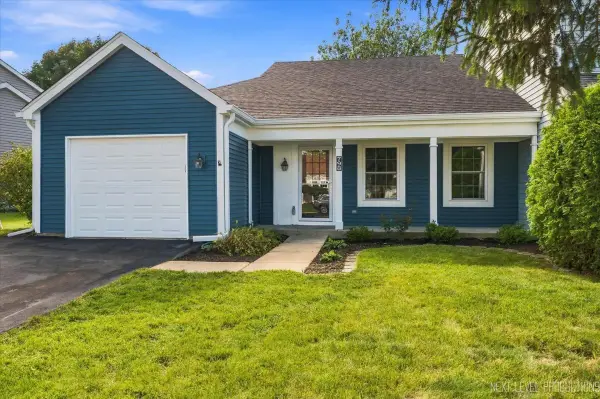 798 Stanford Lane, Carol Stream, IL 60188