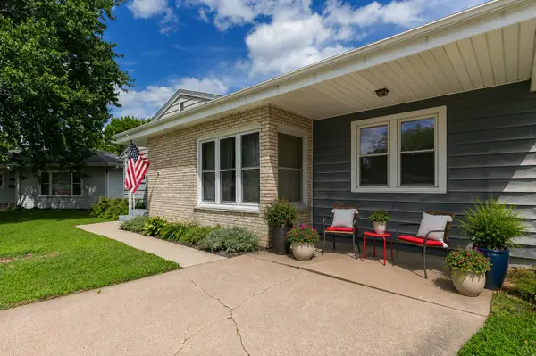 1222 7th Avenue Court, Silvis, IL 61282
