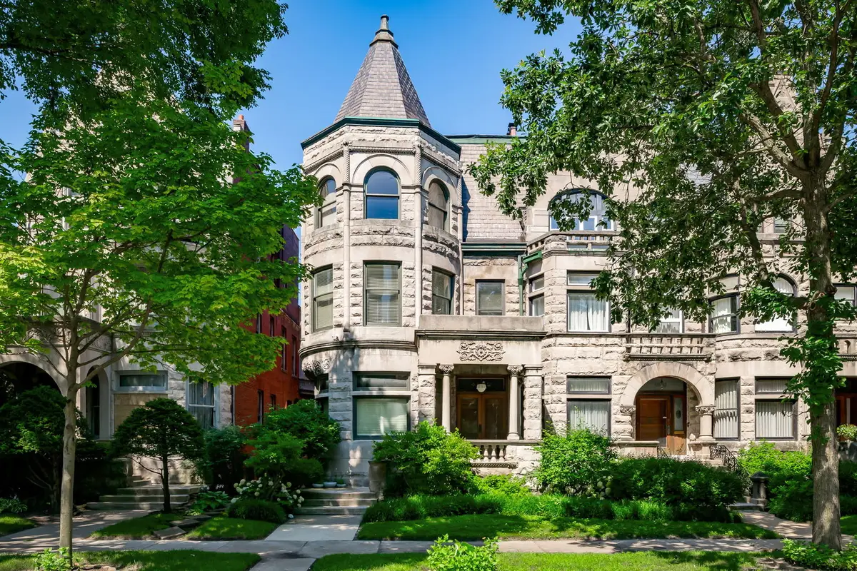 4942 S Ellis Avenue, Chicago, IL 60615 - #1