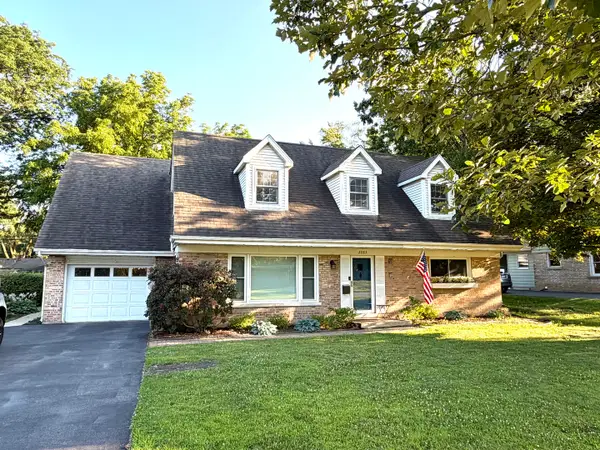 2283 Bellevue Place, Northbrook, IL 60062