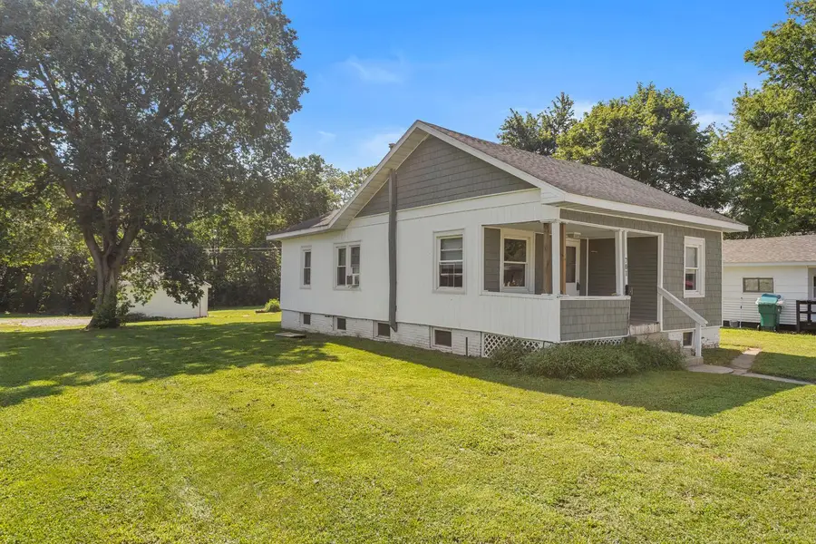 701 S Spruce Street, Villa Grove, IL 61956 - #3