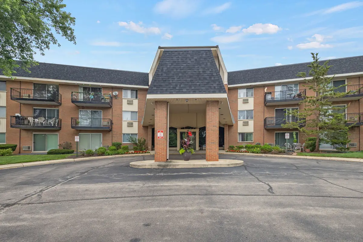 1198 Royal Glen Drive #221, Glen Ellyn, IL 60137 - #1