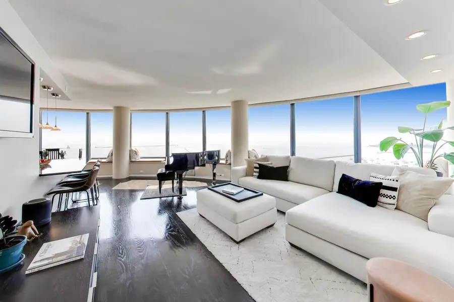 155 N Harbor Drive #2109, Chicago, IL 60601 - #2