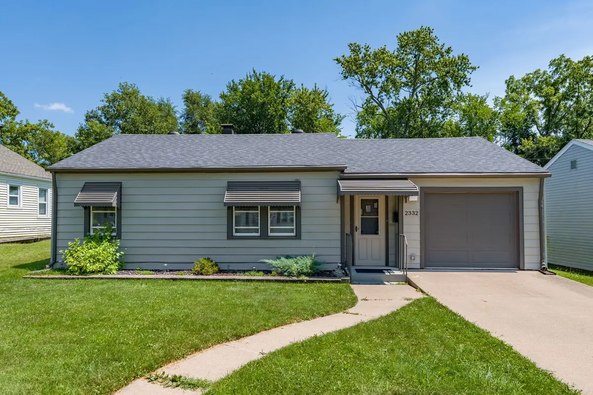 2332 48th Street, Moline, IL 61265 - #1