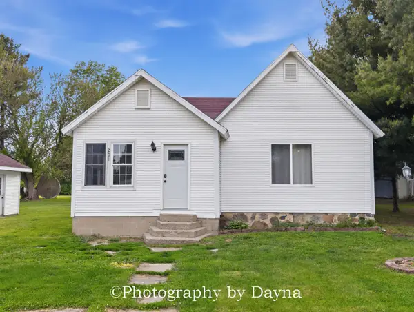 201 Nw Lexington Street, Iroquois, IL 60945