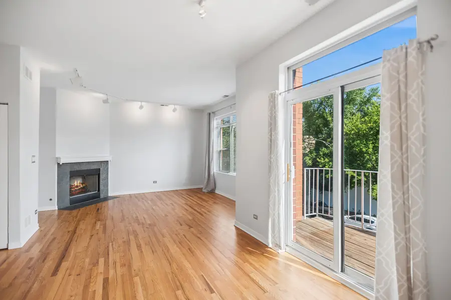 946 W Fry Street #3E, Chicago, IL 60642 - #2