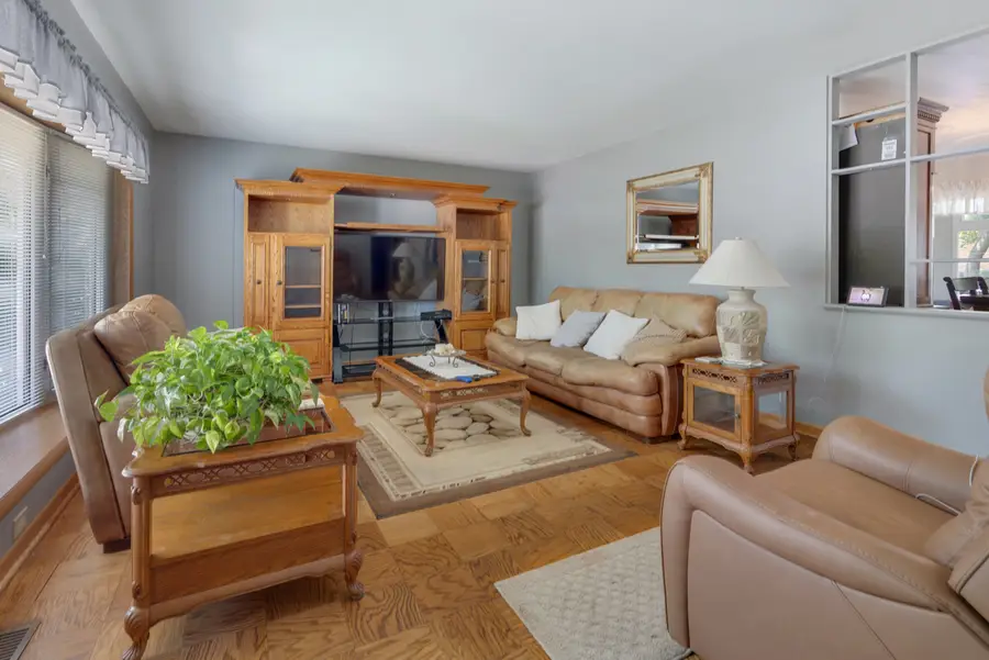 100 Woodcrest Lane, Elk Grove Village, IL 60007 - #2