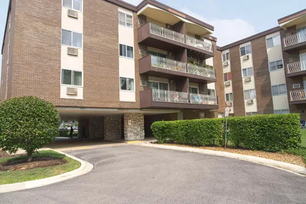 1311 S Finley Road #213, Lombard, IL 60148