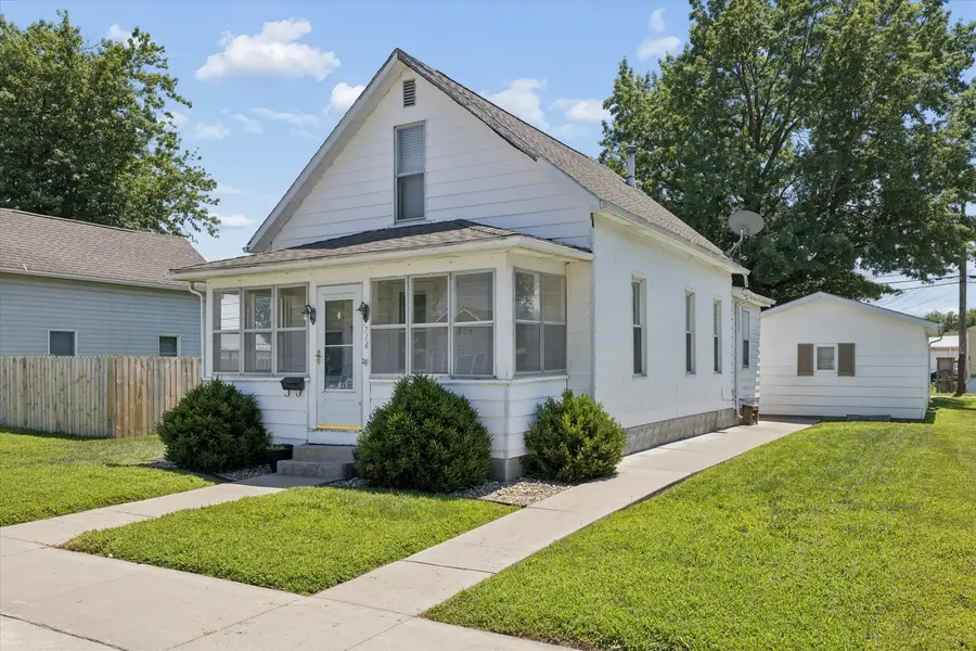 714 19th Avenue, Fulton, IL 61252 - #2