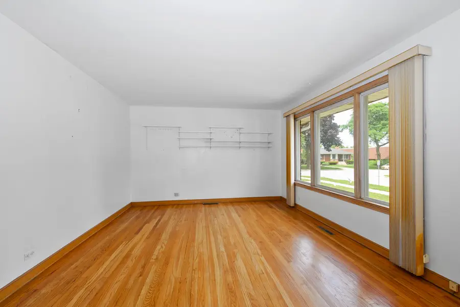 1606 Kensington Avenue, Westchester, IL 60154 - #3